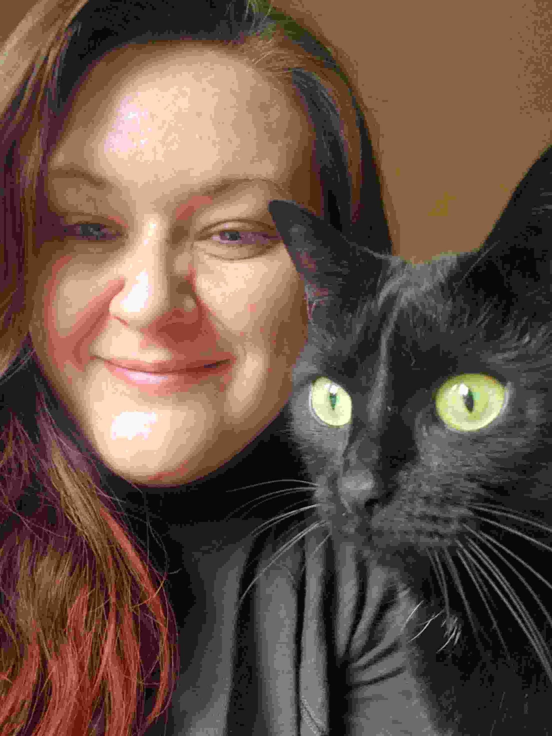 Crisa Young Pet Sitter